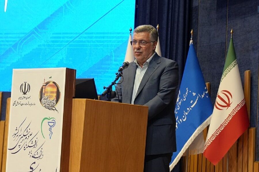 وزیر بهداشت: دسترسی عادلانه مناطق کم‌برخوردار هدف مهم در طرح پزشک خانواده و نظام ارجاع است