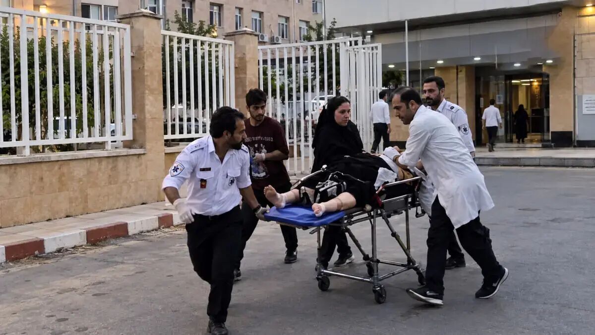  آمبولانس ۱۵ متر مانده به بیمارستان خراب شد، اما احیا متوقف نشد
