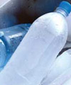 هشدارهای تابستانی دفترتغذیه وزارت بهداشت؛ پرهیزازمصرف آب یخ‌زده دربطری‌های پلاستیکی