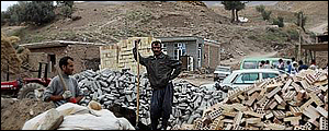 روستاییان زلزله زده آذرماه صاحب خانه می شوند
