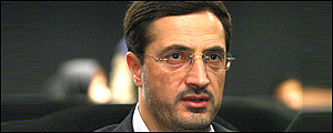 وزیر بهداشت با هیچ کسی معامله نمی کند/تکذیب شایعه استعفای دکتر باقر لاریجانی