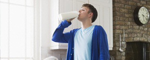 شیر مناسب ترین ترکیب غذایی تامین کننده کلسیم افراد است 