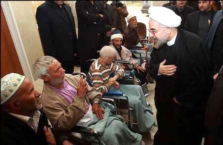 عیادت رئیس جمهور از بیماران بیمارستان امام خمینی