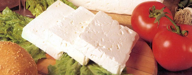 اگر آب پنیر را دور بریزیم پنیر کپک می‌زند؟