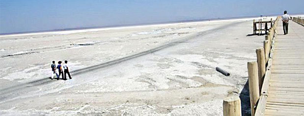 مهاجرت اجباری 4 میلیون نفر به خاطر خشک شدن دریاچه ارومیه