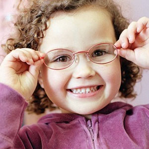 کودک شما هم به عینک نیاز دارد؟