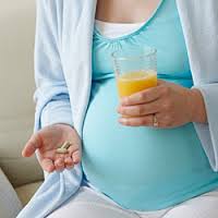 مصرف اسید فولیک مانع از ناهنجاری‌های عصبی در جنین می‌شود