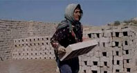 گزارشی از رنج زنان کارگر؛برای یک لقمه نان