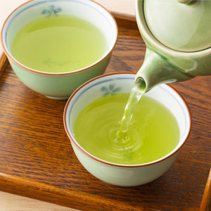تابستان چای سبز و زمستان چای سیاه بنوشید