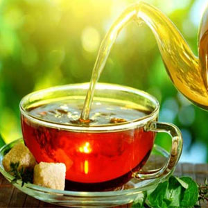 چای پررنگ, قهوه و نسکافه در وعده افطار موجب بروز تشنگی افراد می‌شود