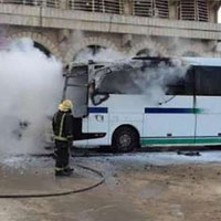 آتش گرفتن یک اتوبوس در جاده هراز / مسافران سالم هستند
