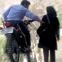 توصیه‌هایی برای پیشگیری از کیف قاپی