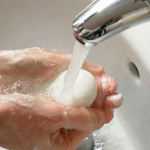 استفاده از مواد آنتی باکتریال در صابون و مواد شوینده ممنوع شد