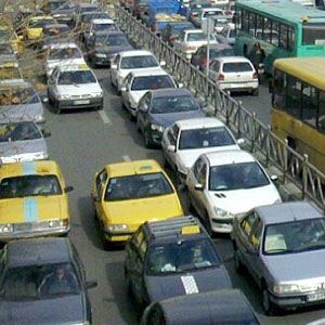 ترافیک در دو راهی: خودروی شخصی یا سرویس ادارات