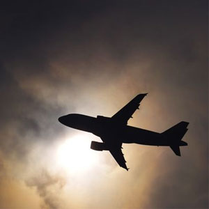 کرکس، هواپیمای ایرباس را از ارتفاع ۱۵۰۰متری زمین به قرودگاه برگرداند