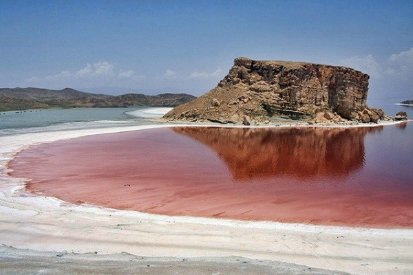 زندگی دریاچه ارومیه، مرگ «زاب»