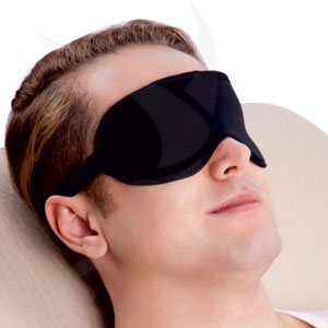 ۳ دلیل مهم برای استفاده از چشم‌بند خواب