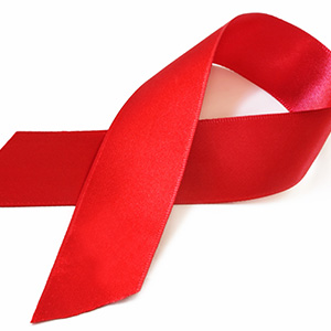 شناسایی سالانه ۱۵۰۰ بیمار جدید مبتلا به HIV در کشور
