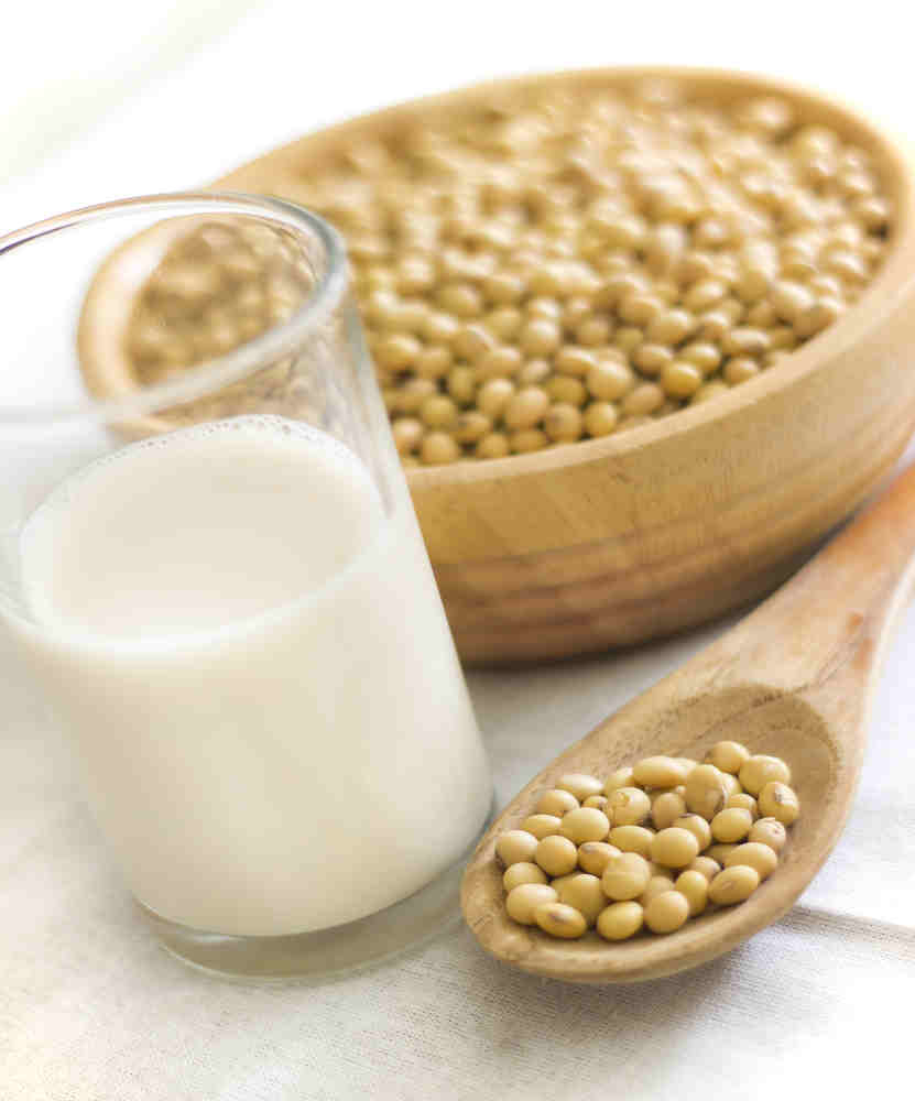 شیر سویا را می توان جایگزین شیر طبیعی کرد؟
