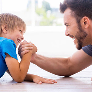 پیوند عاطفی پدر و فرزند با کاهش مشکلات رفتاری کودک ارتباط دارد