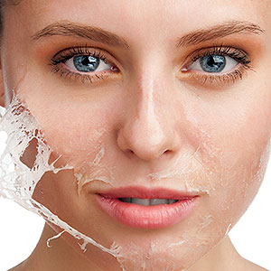 6ماده طبیعی برای پاکسازی صورت پس از آرایش