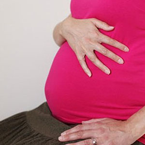 چه عواملی باعث ایجاد «ویار دوران بارداری» می‌شوند