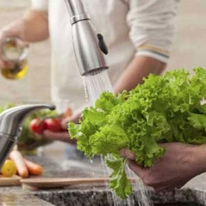 استفاده از مایع ظرفشویی برای «شستشوی سبزی» ممنوع!