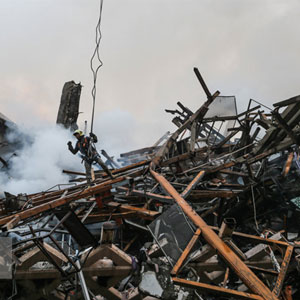 شهرداری تهران چرا به تذکر اکتفا کرد و پلاسکو را پلمب نکرد؟