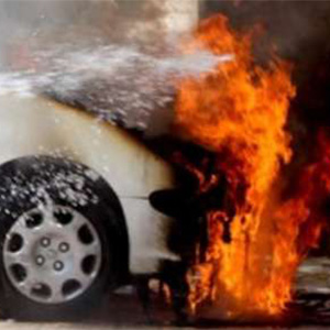 سرنشینان خودرو 206 در آتش سوختند