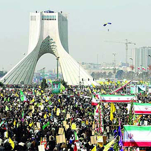 اعلام محدودیتهای تردد و توقف در روز ٢٢ بهمن اعلام محدودیتهای تردد و توقف در روز ٢٢ بهمن
