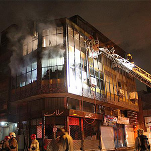 عکس/انفجار و آتش سوزی در انبار عطر و ادکلن