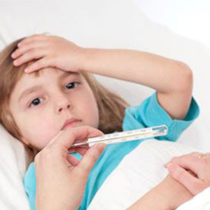 استفاده از آنتی‌بیوتیک در کودکان سرماخورده ممنوع/ بهترین تب‌بر برای نوزادان