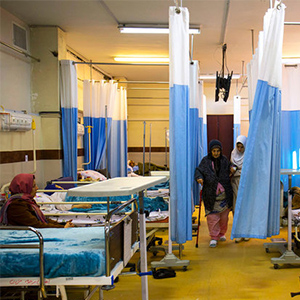 تبعات بدهی بیمه ها به مراکز درمانی تبعات بدهی بیمه ها به مراکز درمانی