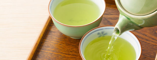 برای درمان ریفلاکس معده چای سبز بخورید