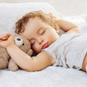 تاثیر خواب کافی پیش از ۷ سالگی بر سلامت رفتاری کودکان