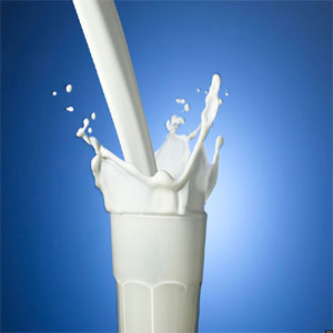 ۷ غذایی که از شیر بیشتر کلسیم دارد