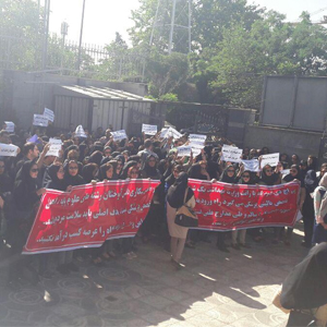 عکس/تجمع اعتراضی پاتولوژیست‌ها مقابل سازمان نظام پزشکی