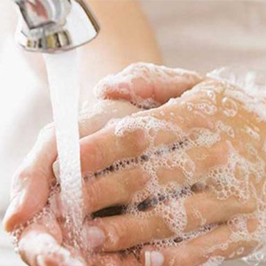برای از بین بردن میکروب ها،دست ها را با آب گرم بشوییم یا آب سرد؟