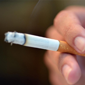 استعمال سیگارخطر سرطان حنجره را تا 40 برابر افزایش می‌دهد