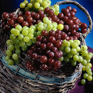 انگور؛ میوه ای معجزه آسا برای مراقبت از دندان ها