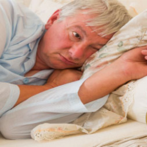 مشکل در خوابیدن از علائم اولیه آلزایمر است