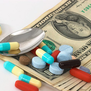 انحصار واردات دارو در اختیار شرکت‌های دارویی خاص