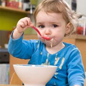 کودکان 3 تا 6 سال، روزانه پنج وعده غذایی مصرف کنند