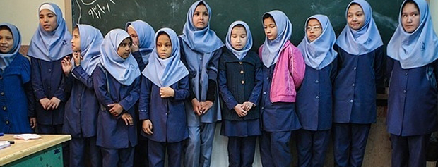 مشکلات دانش‌آموزان افغان برای ثبت‌نام در مدارس دولتی
