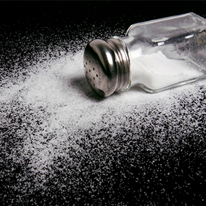 مصرف نمک زیاد خطر نارسایی قلبی را دو برابر افزایش می‌دهد