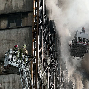در پیشگیری از حوادث نمره قبولی نمی‌گیریم/100 ساختمان بدتر از پلاسکو در تهران وجود دارد