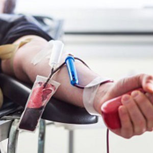 اهداکنندگان "خون" واکسن هپاتیت B دریافت می‌کنند