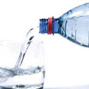 نوشیدن آب و ۵ تاثیر مفید آن برای سلامت مغز!
