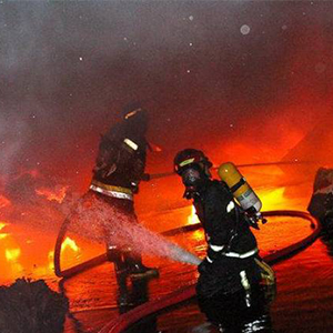 کارگاه تولید کفش خیابان باغ سپه سالار در آتش سوخت