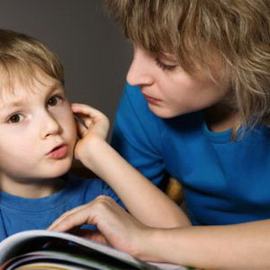 7 روش برای علاقه‌مند کردن کودک به درس و مشق